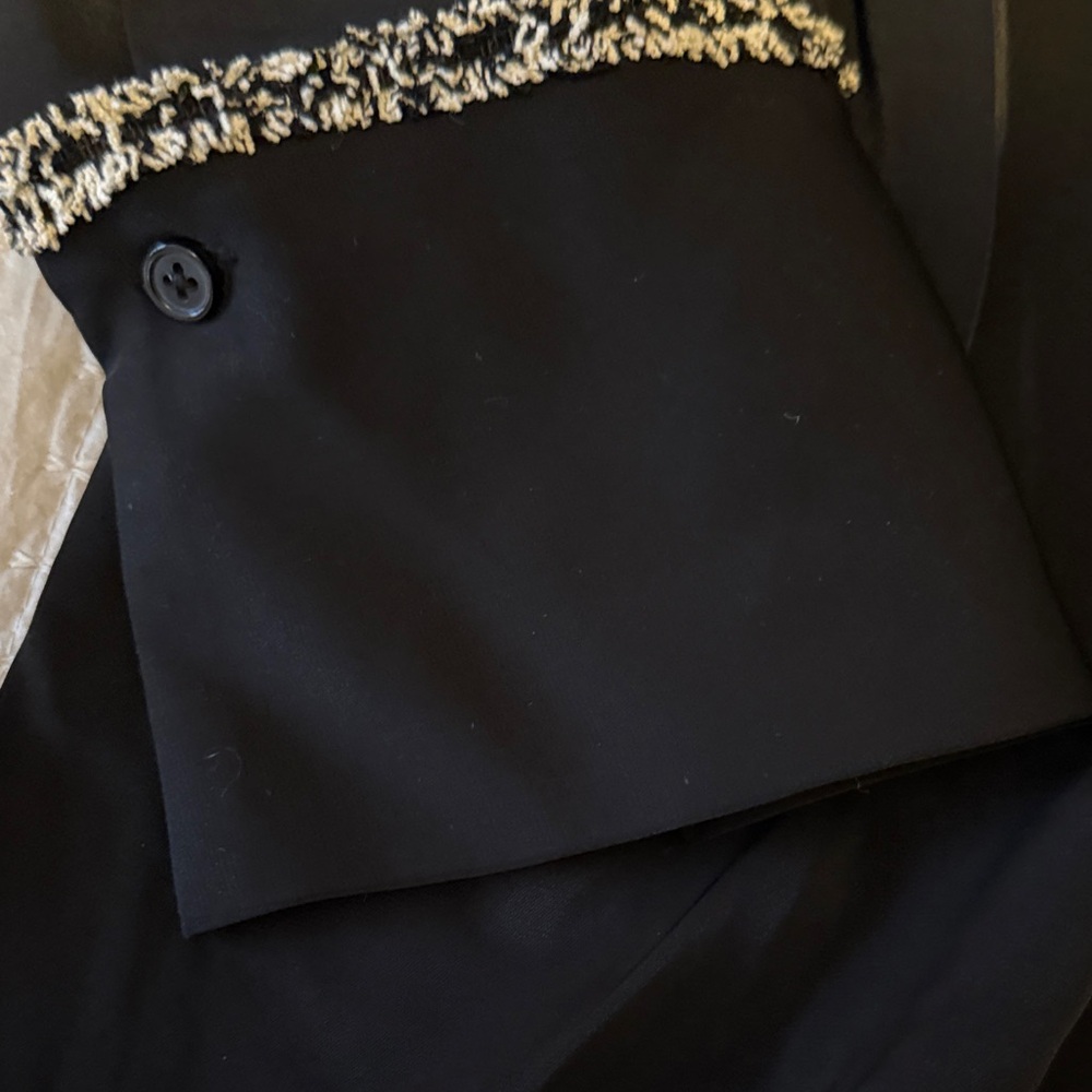 Adrianna Papell Women's Black Silky Top w/ Brocade Trim On Collar/Cuffs L NWT ❤️ - Picture 8 of 12